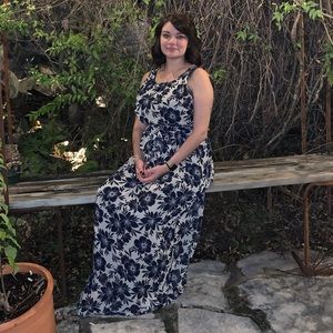 JH Collections Floral maxi dress